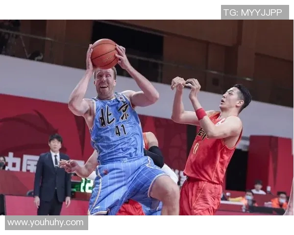 日本与阿联酋比赛裁判组表现分析及争议判罚回顾